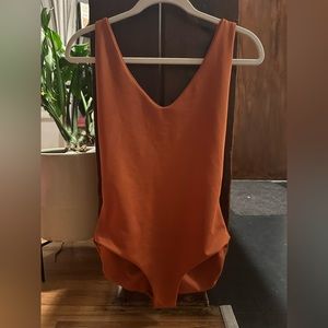 Londre The Minimalist Sculpting Clay swimsuit